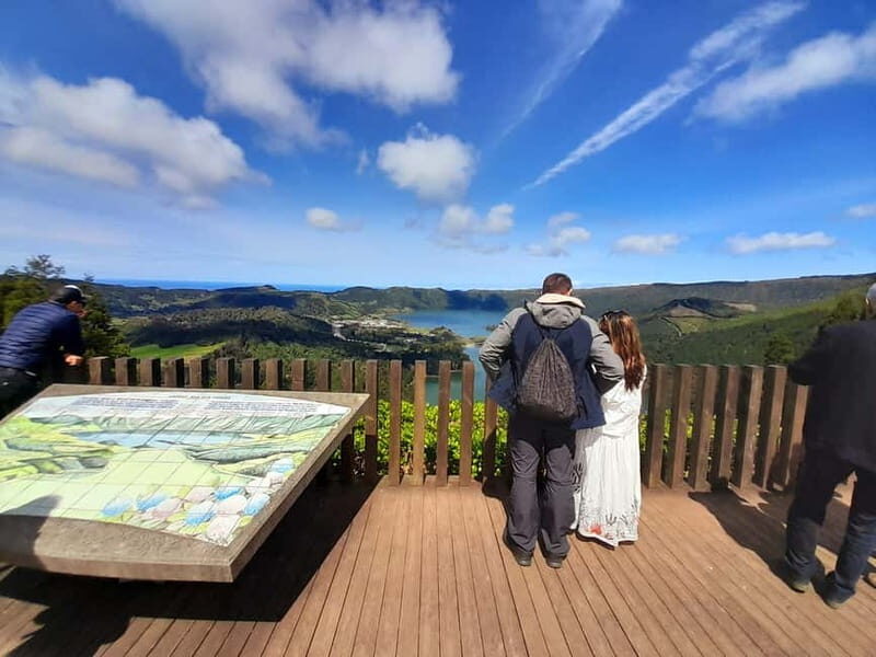 Ponta Delgada: The Blue & Green Lake Shore Excursion - Discovering São Miguels Natural Wonder: The Blue & Green Lakes