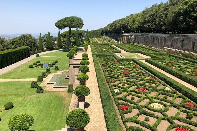 pontifical-villa-gardens-at-castel-gandolfo-audio-guided-minibus-tour