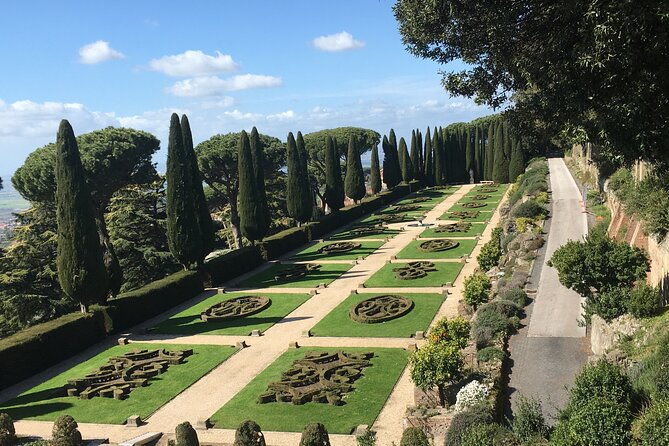 pontifical-villa-gardens-at-castel-gandolfo-audio-guided-minibus-tour