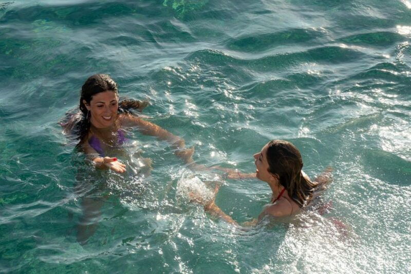 ponza-bath-and-aperitif-at-sunset