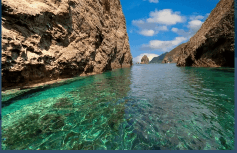 ponza-palmarola-boat-tour-with-lunch-on-board
