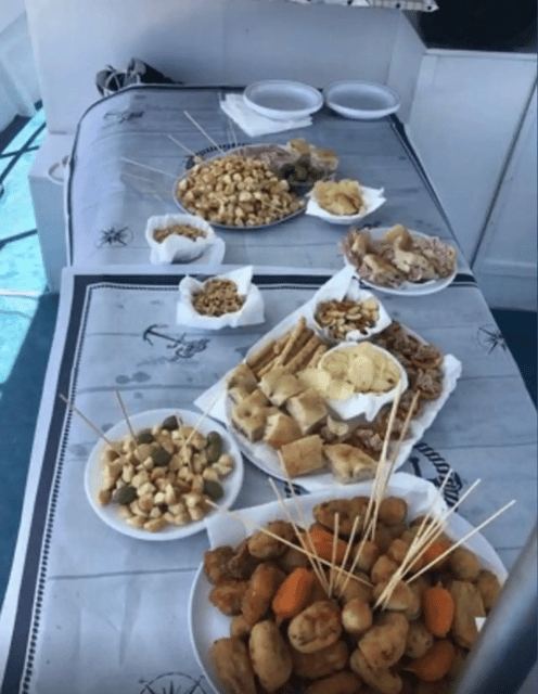 ponza-palmarola-boat-tour-with-lunch-on-board