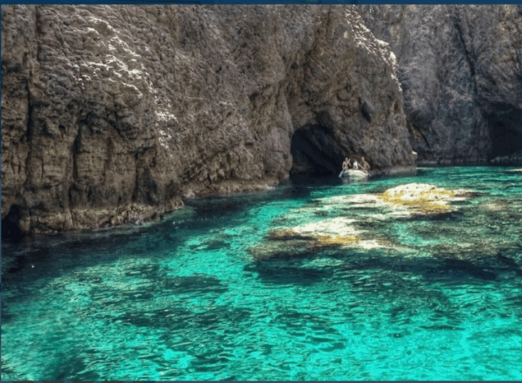 ponza-palmarola-boat-tour-with-lunch-on-board