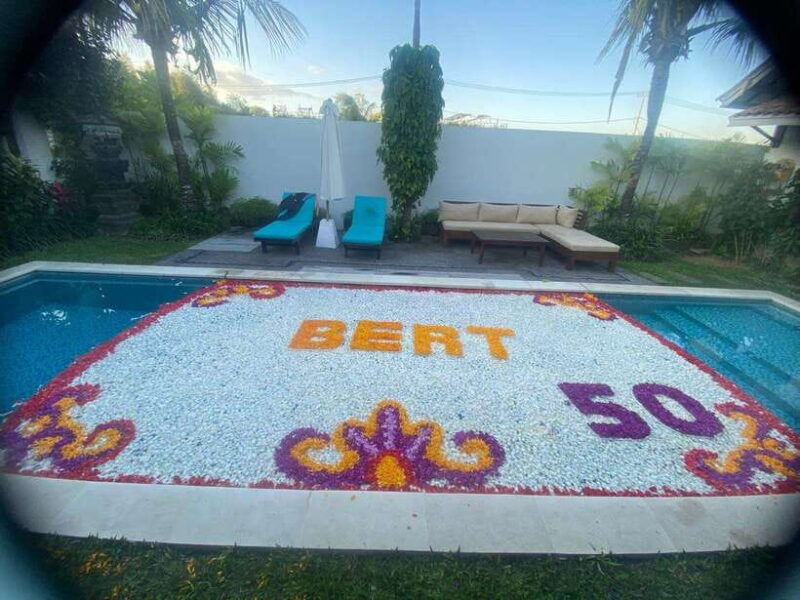pool-flower-decorations-bali-birthday-honeymoon-anniversary