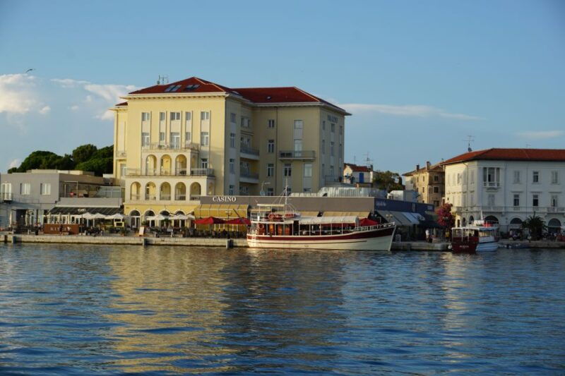 porec-dolphin-spotting-cruise-with-included-drinks