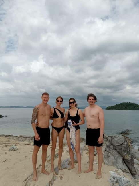 Port Barton: Island Hopping with Lunch and Hotel Transfer - Analyzing the Value