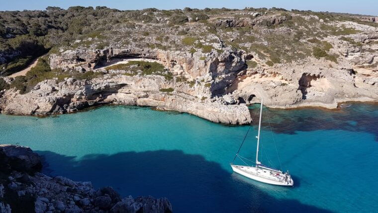 port-dalcudia-mallorca-shared-full-day-sailing-trip