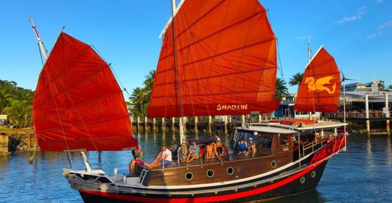 Port Douglas: Shaolin Seafood Lunch Sail, with Fresh Prawns - The Experience in Detail