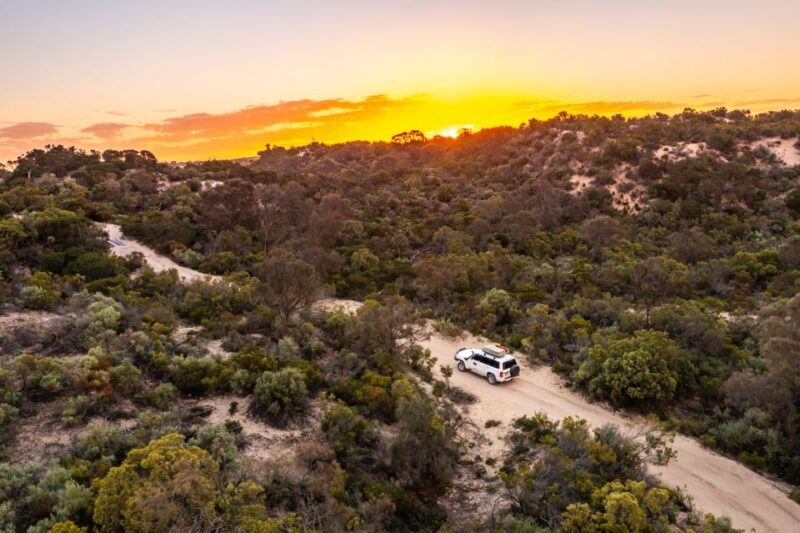Port Lincoln: Lincoln National Park Sunset Sand Dunes Tour - Coastal Views and Photo Opportunities