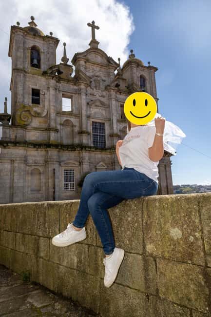 Port: Photo shoots in the city of Porto for groups or individuals. - Key Points