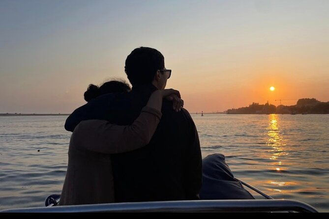 port-private-cruiser-only-for-you-6-bridges-and-sunset-opcion