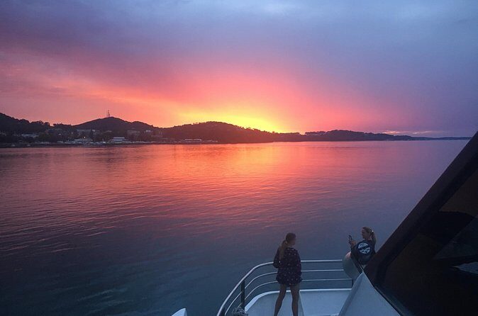 Port Stephens: Sunset on the Bay Cruise - FAQ
