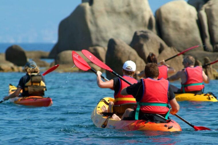 porticcio-guiding-kayaking-tour