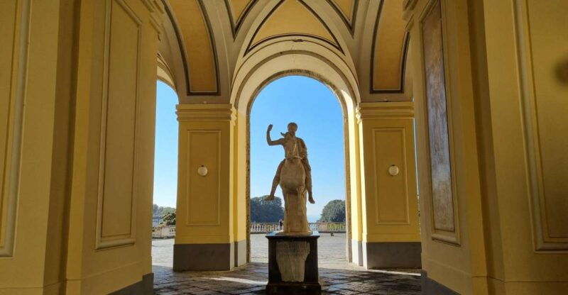 portici-guided-walking-tour-of-royal-palace-of-portici