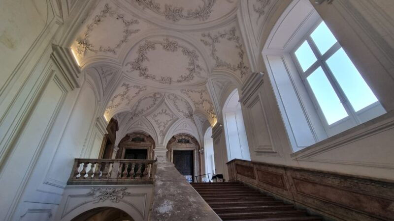 portici-guided-walking-tour-of-royal-palace-of-portici