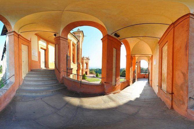 porticoes-of-bologna-and-basilica-san-luca-guided-tour