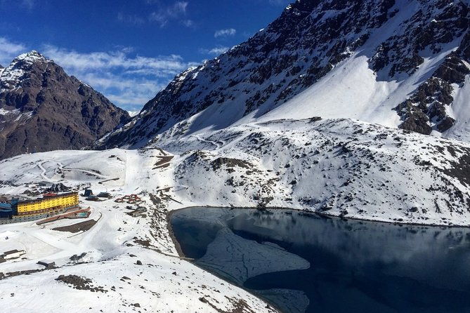 portillo-and-laguna-del-inca