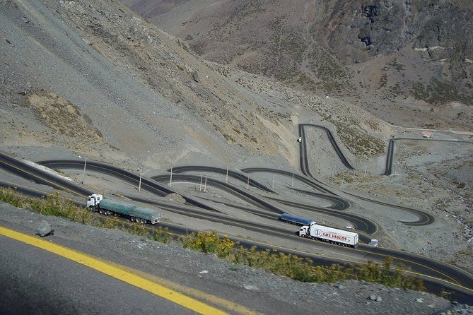 portillo-and-laguna-del-inca