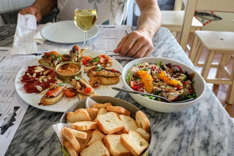 portimao-3-hour-food-and-historical-center-tour