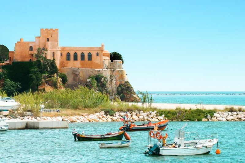 portimao-benagil-cave-and-praia-de-marinha-boat-tour