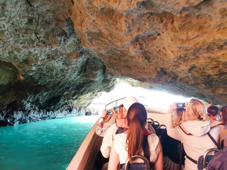 portimao-benagil-cave-and-praia-de-marinha-boat-tour