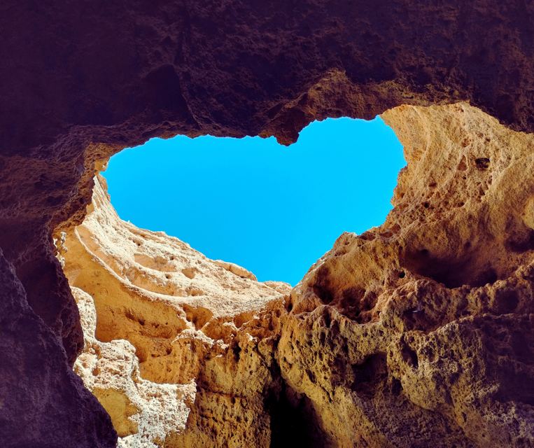 portimao-benagil-cave-praia-da-marinha-boat-cruise