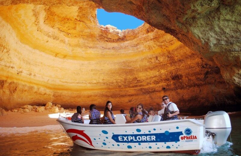 portimao-benagil-grottoes-boat-cruise