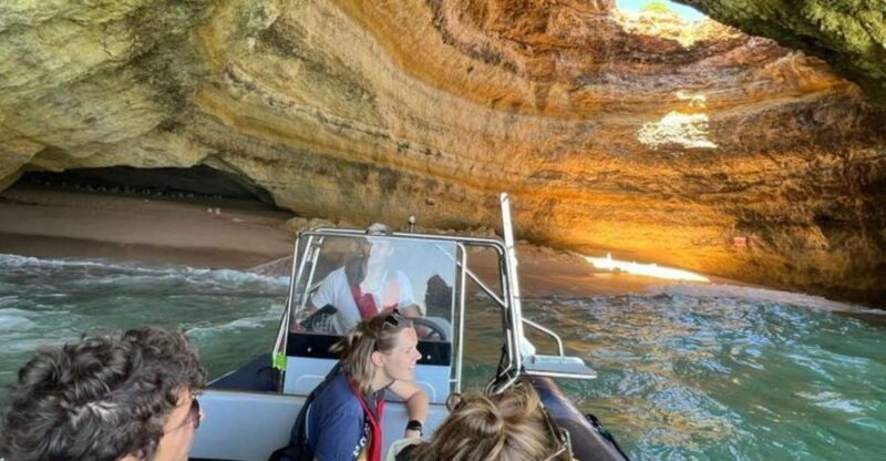portimao-boat-trip-to-the-benagil-cave