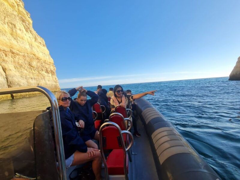 portimao-guided-coastal-caves-tour-by-boat