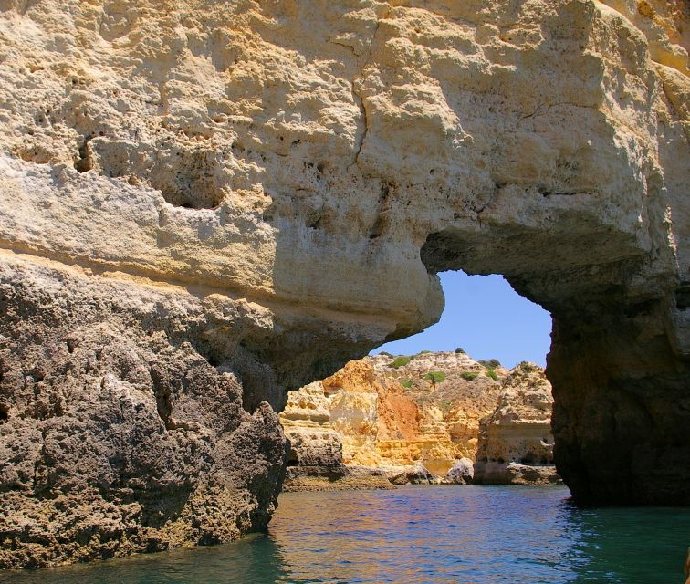 portimao-pirate-ship-cave-cruise