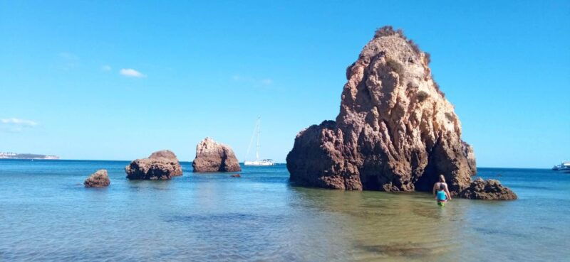 portimao-private-sailing-boat-tour-with-local-wine