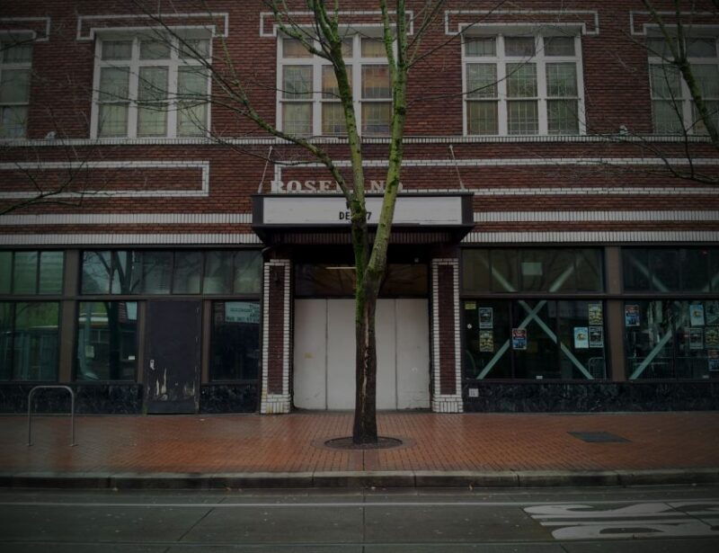 portland-ghosts-boos-and-booze-haunted-pub-crawl-3