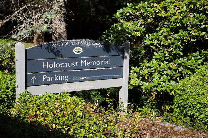 portland-hop-on-hop-off-pink-trolley-tour-with-gray-line-1-or-2-day-pass