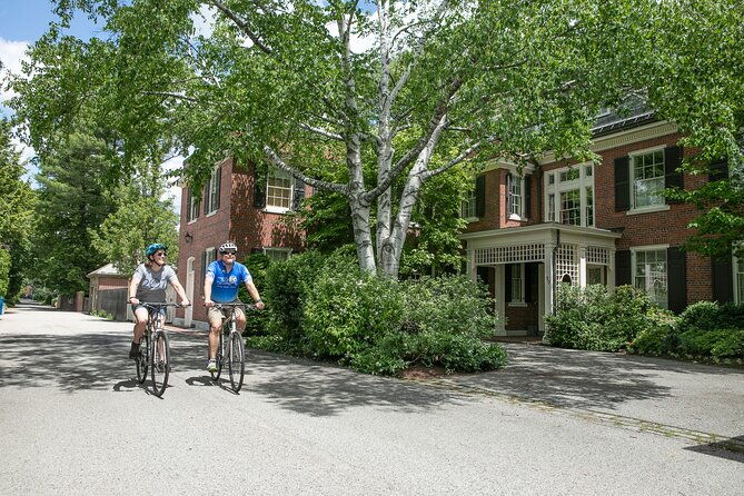 portland-maine-city-and-lighthouse-ebike-tour