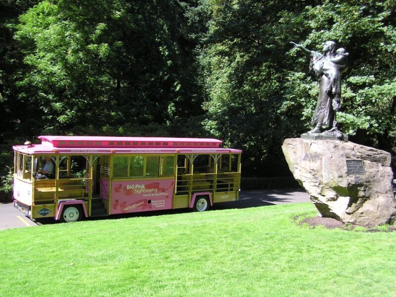 Portland, Oregon: Pink Trolley Hop-On Hop-Off Tour - The Sum Up