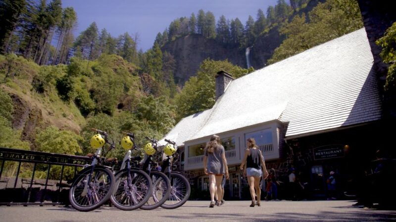portland-scenic-self-guided-e-bike-tour-at-multnomah-falls