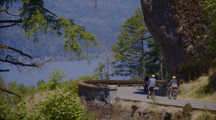 portland-scenic-self-guided-e-bike-tour-at-multnomah-falls
