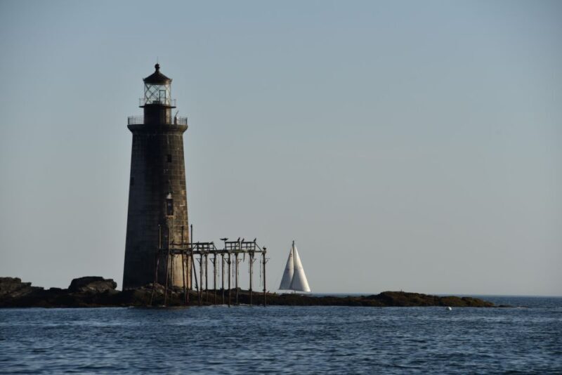 Portland: Sunset Lighthouse Cruise in Casco Bay with Drinks - Who Should Consider This Tour?