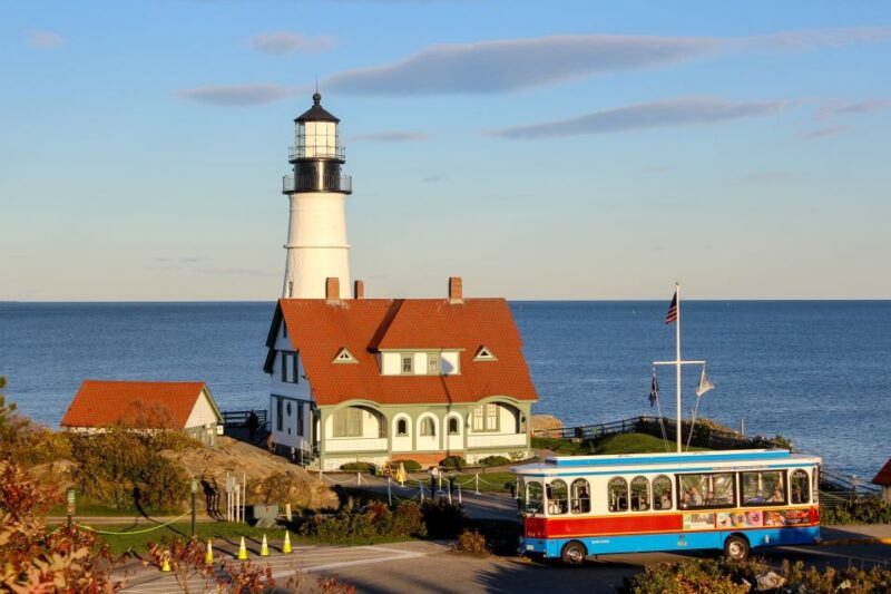 portland-trolley-city-tour-with-portland-head-light-stop