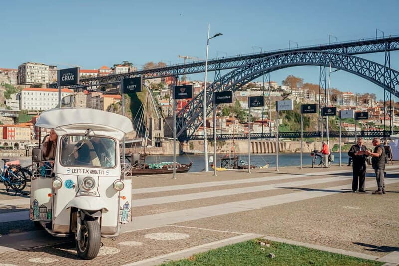 Porto: 2-Hour Shared Tuk-Tuk Tour - Key Points