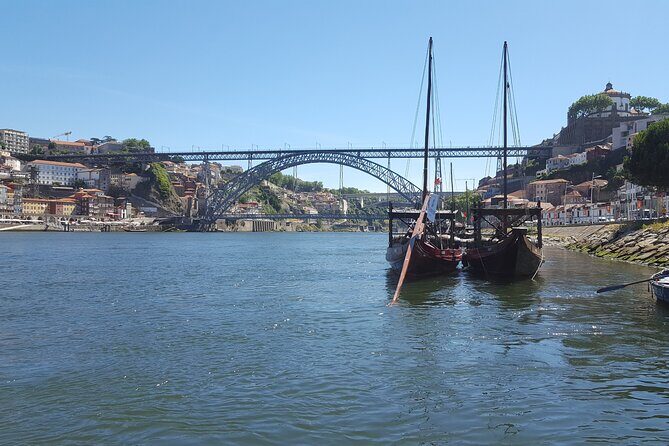 Porto: 2h Private Tour (1 to 6 people) on the Douro River with a local - The Itinerary in Detail  