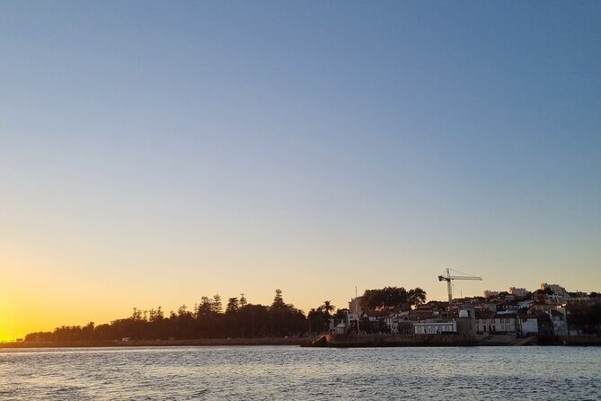 Porto: 2h Private Tour (1 to 6 people) on the Douro River with a local - FAQ  