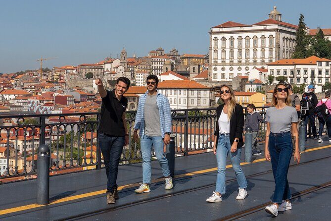 Porto 360°: Helicopter Flight, Guided Walking Tour & River Cruise - Group Size and Personalization