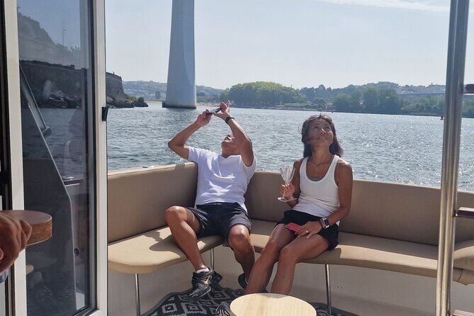 Porto: 6 Bridges cruise , Douro river with sunset option - FAQ