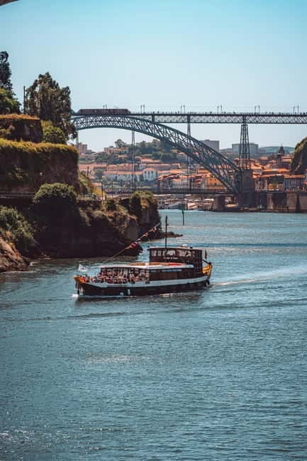 Porto: 6 Bridges Cruise on a Traditional Rabelo Boat - The Experience in Detail