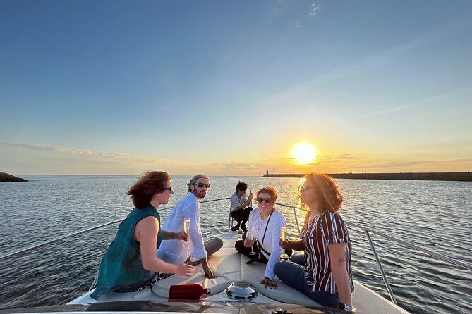 Porto: 6 Bridges Private Yacht Cruise with Wine & Snacks - FAQs