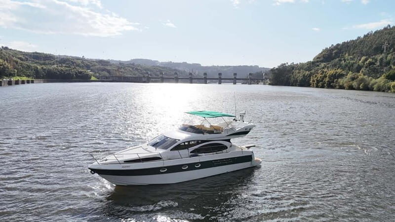 Porto: 6 Bridges Yacht Cruise with Wine & Snacks - The Sum Up