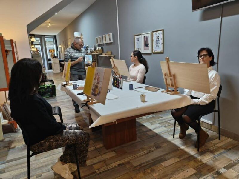 porto-acrylic-and-oil-painting-class-with-a-local-artist
