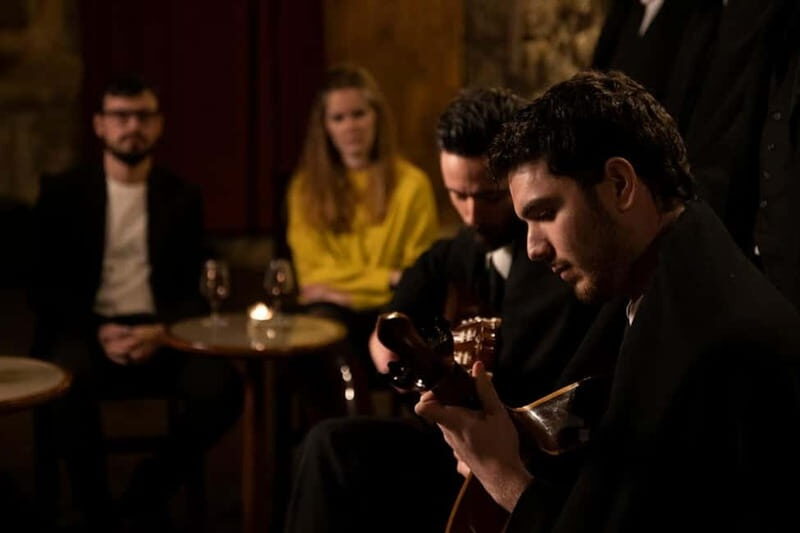 Porto: An Intimate Fado Show in a Historical Tavern - Key Points