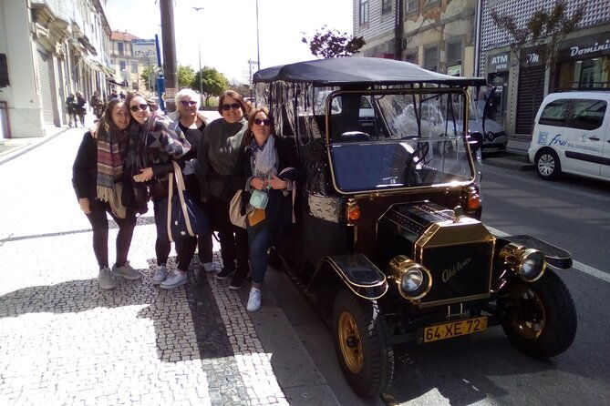 porto-and-foz-private-douro-city-tour-in-ford-t-electrico
